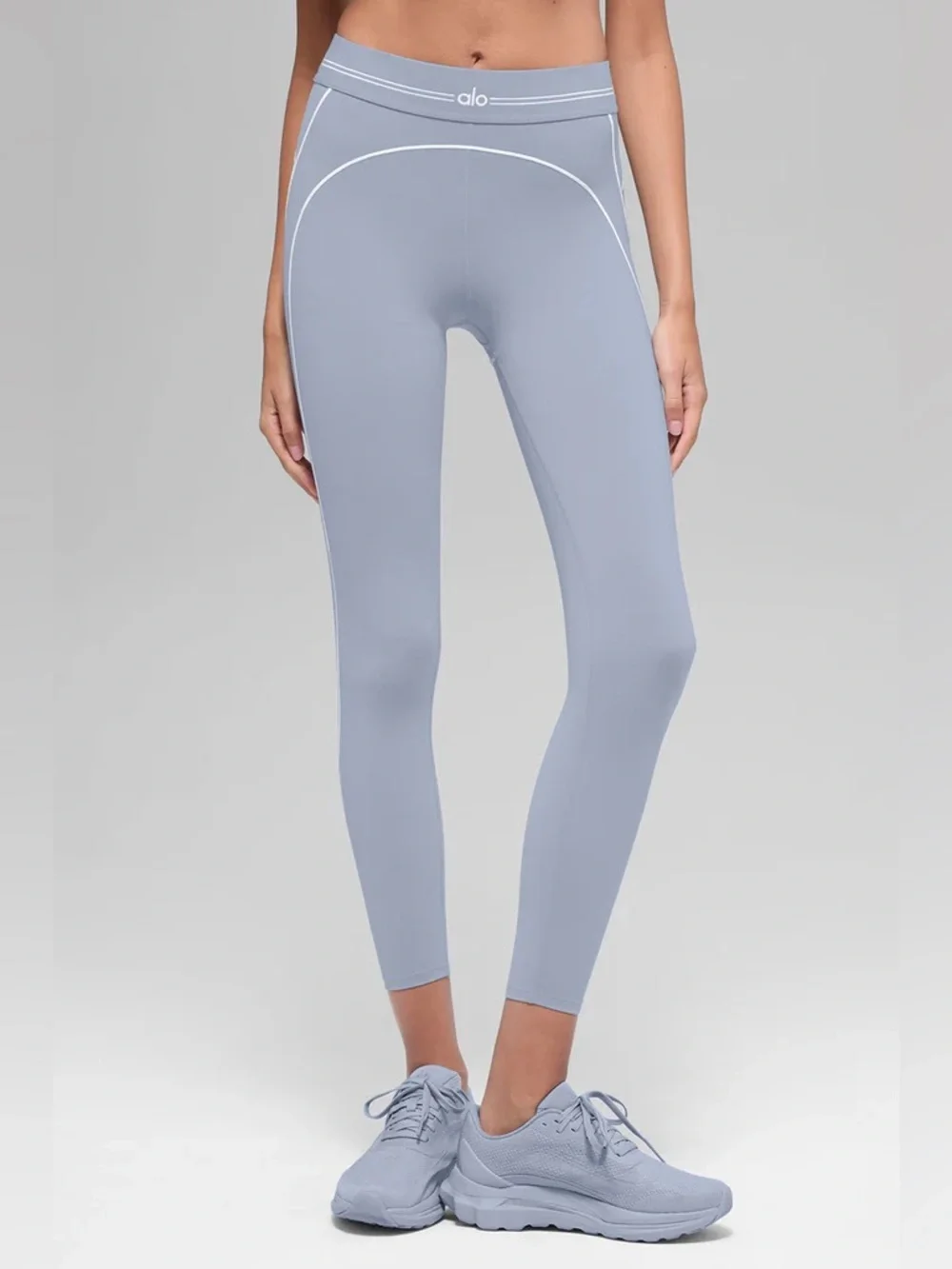 Alo Yoga Airbrush High Waist Heart Throb Leggings Winter Frost Blue Medium EUC